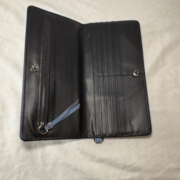 Jessica Simpson Faux Leather Slim Wristlet Wallet Color Denim - Picture 3 of 7